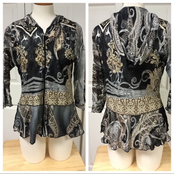 Vine Street Apparel Tops - STUNNING VINE STREET ZIP HOODED BLOUSE